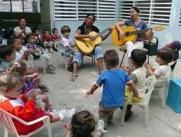 Medio siglo formando cubanos